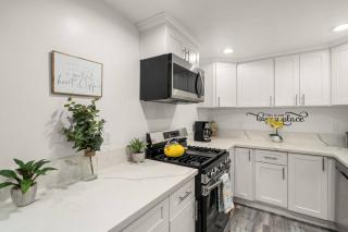 Avalon Bnb - 35 Percent Off August 2025! Low Fees - Los Angeles - 6