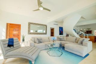 Waterfront Luxury Villa - 2 Private Pools, Own Boat & Captain, Free Shuttle - San Pedro - 5