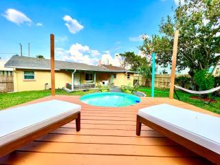 Cowboy Pool Mini Golf Beach Ocean Center - 7