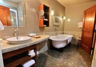 Luxury Penthouse - 3 King Suites - Ug Parking - Canmore - 8