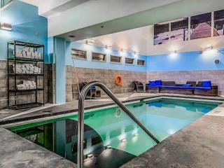 Luxury Penthouse - 3 King Suites - UG Parking - 3