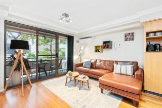 2 Royal Rest Quality 2br West Perth-parking - Perth - 0