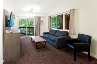 Bayshore Inn & Spa - 3