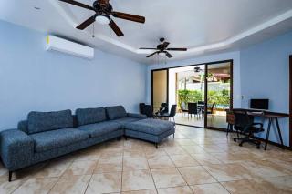 Pool & Ac Close To Beach With Free Bikes! - 3