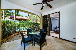 Pool & AC Close to Beach with free bikes! - 5