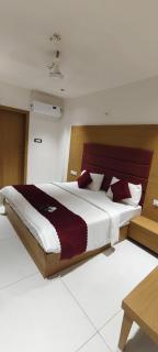 Hotel Pine View - 1