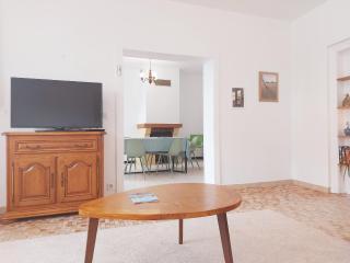 Gîte spacieux au cœur de Marboué - FR-1-581-155 - 3