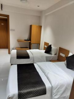 Hotel Pine View - 2