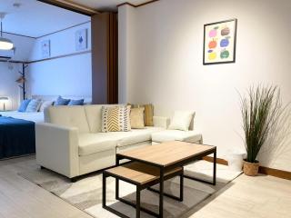 Liaison House Universal Gateway 2 - 9