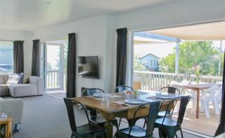 Coastal Retreat - Whiritoa Holiday House - 7