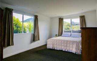 Coastal Retreat - Whiritoa Holiday House - 2