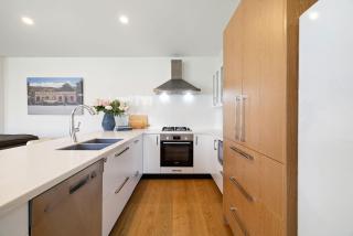 Frankton Retreat Modern 3BR with Lake Views - 3