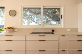 Palm Beach Retreat - Be My Guest Waiheke - 3