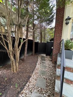 COMFY Basement Home 2 Bdrm1Den 3Queen Beds - Washington, D.C. - 6