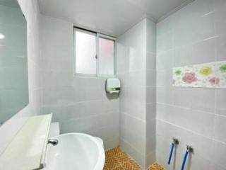 Seogwipo Ssorrento Pension - Seogwipo - 8