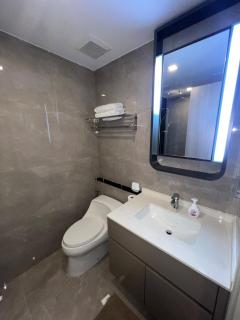 Ultra luxury 1BR Condo MRT Asoke - 8
