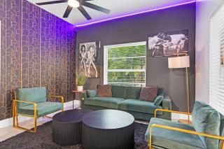 The Purple Paradise PoolHot Tub Little Havana - 1