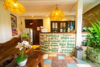 Tigalima Homestay Jogja - Demangan - 9