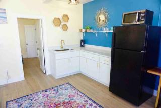 PETS OK Steps 2 Ocean Center Walk 2 Beach - 0