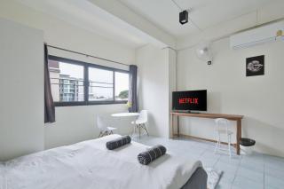 Prism House Thonglor- Affordable, Smart Stay in the Heart of Sukhumvit, Bangkok - 4