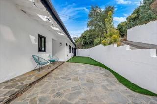 4BR Hilltop Villa by Universal Studios with Pool and Amazing Views - 3
