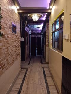 New Parijat hotel - 3