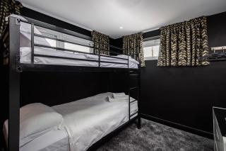 Swish Luxury Holiday Apartments 2 - 1