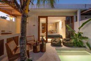 Tropical Ulu Private Pool Suite- Canna Uluwatu - 1