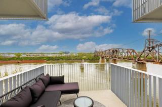 Downtown Modern Condo 1 mi to Broadway, Park Free - 6