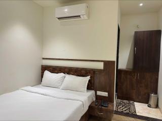 Townhouse Downtown Wardha Road Formerly Vijayshree Celebration - Nagpur - 7