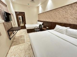 Townhouse Downtown Wardha Road Formerly Vijayshree Celebration - Nagpur - 1