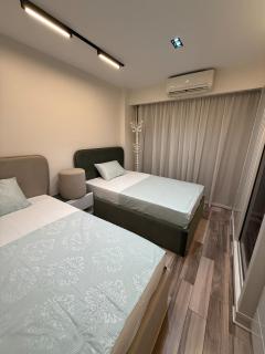 Luxury hotel apartment for rent - Sheikh Zayed - 1