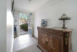 Blue Door Apartment 2 - CBD, Heritage, Ideal for Work - 4