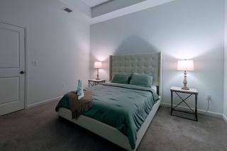 Cozy Room Near Beach & Airport - Breakfast - - 0