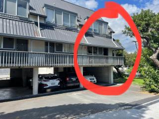 Luxury townhouse with aircon, huge balcony & hot tub - Auckland - 9