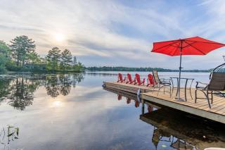 Lakefront Escape Hot Tub & Sauna Retreat - 8
