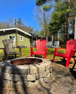 Winter Escape Waterfront Cottage Hottub&sauna! - Gravenhurst - 2