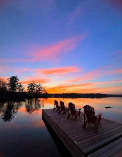 Lakefront Escape Hot Tub & Sauna Retreat - 8