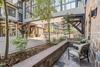 Modern Mountain Luxury The Best In Capitol Peak - 3