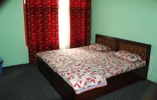 Khadim Villa & Travel Planners - Srinagar - 1