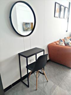 Vibrant pearl Kilimani 1br with extra room - 1
