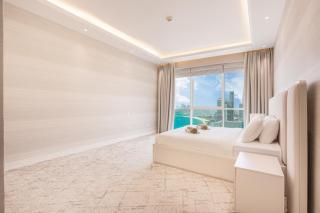 Spacious Central JBR Home with Private Beach - 8