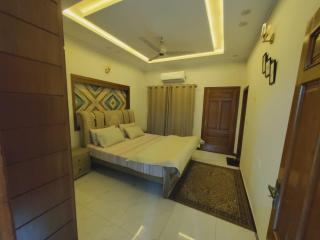 The Grand Elysium - 5