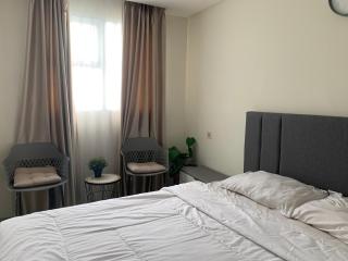 Cozy Emerald Bintaro Icon Short Staycation by alonelyroom - 9