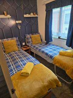 Unique Caravan with Outdoor Space - Ballantrae - 8