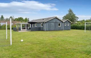 Beautiful Home In Tarm With House Sea View - Tarm - 2