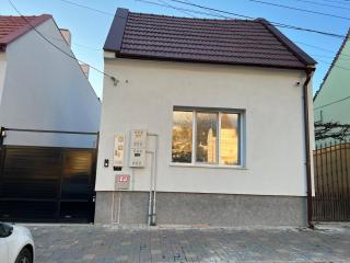 Carina Guest House - 8
