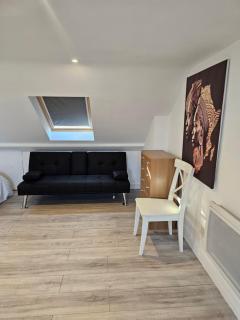 Apartment In Cheshunt - 4
