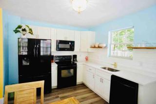 PETS OK! Walk to Ocean Center & Beach! - 3