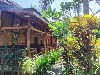 Pandan Arum Surf Camp - - 3